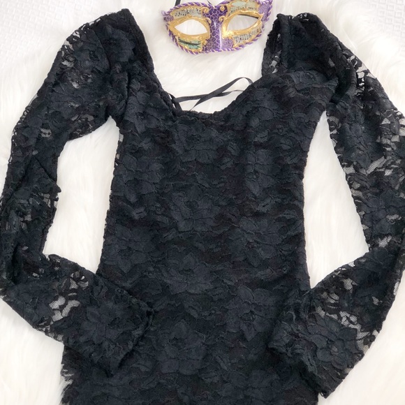 Dresses & Skirts - Halloween sexy LBD costume like new